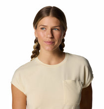 Load image into Gallery viewer, Columbia Women's Boundless Trek Short Sleeve Tee