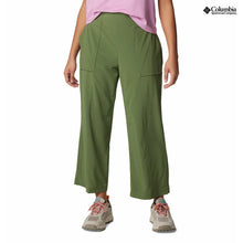 Load image into Gallery viewer, Columbia Women's Boundless Beauty Capri
