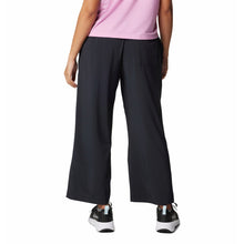 Load image into Gallery viewer, Columbia Women's Boundless Beauty Capri