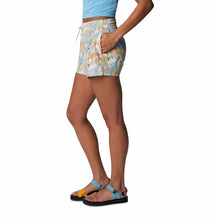 Load image into Gallery viewer, Columbia Women's Boundless Trek Active Short