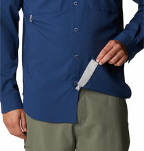 Muat gambar ke Galeri viewer, Columbia Men&#39;s Blood And Guts 4 Woven Shirt
