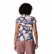 Load image into Gallery viewer, Columbia Women&#39;s Boundless Trek Short Sleeve T-Shirt
