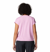 Load image into Gallery viewer, Columbia Women&#39;s Boundless Trek Short Sleeve T-Shirt
