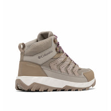 Muat gambar ke Galeri viewer, Columbia Women&#39;s Strata Trail Mid Waterproof Shoes

