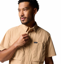 Muat gambar ke Galeri viewer, Columbia Men&#39;s Black Mesa Utility Short Sleeve Shirt

