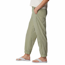 Load image into Gallery viewer, Columbia Women&#39;s Boundless Trek Jogger
