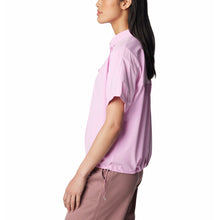 Load image into Gallery viewer, Columbia Women&#39;s Boundless Trek Short Sleeve Button Up
