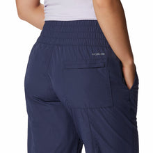 Load image into Gallery viewer, Columbia Women&#39;s Boundless Trek Jogger
