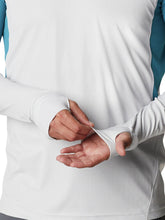 Load image into Gallery viewer, MEN&#39;S  TITAN PASS SUN  LONG SLEEVE TEE

