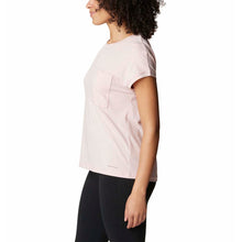 Muat gambar ke Galeri viewer, Women&#39;s Boundless Trek Short Sleeve Tee
