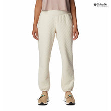 Load image into Gallery viewer, Women&#39;s Lodge Quilted Jogger
